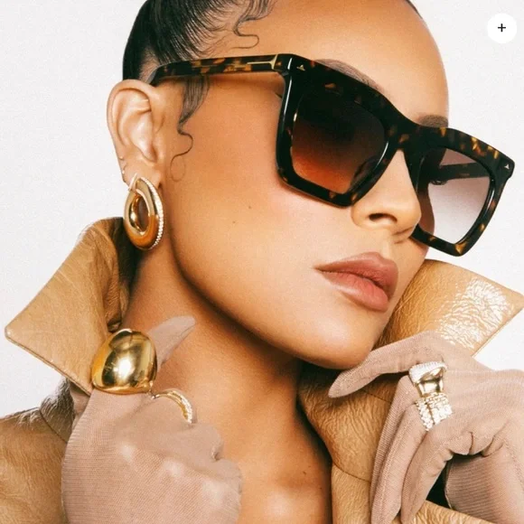 DEZI | Accessories | Dezi Fall Back Sunglasses In Classic  display picture 3